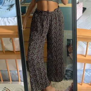 Hollister Floral Flowy Pants